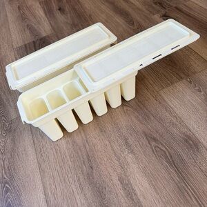 The First Years Breast Milk Storage Freezer Organizer